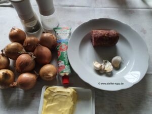 Zutaten für die Zwiebelosse