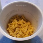 Der Inhalt vom Birkel Minuto Lauch Käse XXL Becher